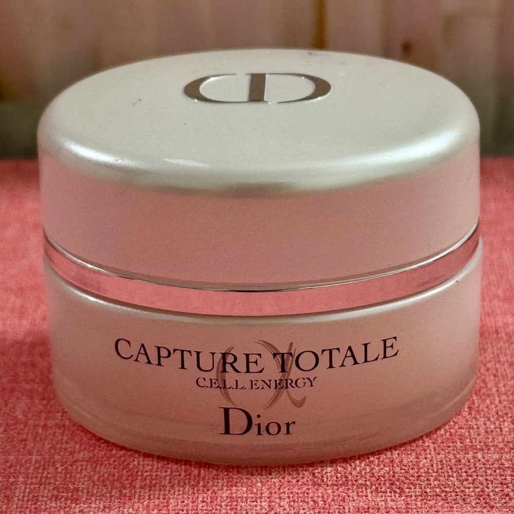 Dior Capture Totale Moisturizer - sealed new without box